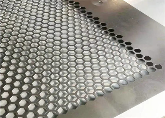 ποιότητας  Decorative Perforated Metal Architectural Wire Mesh Round Hole εργοστάσιο