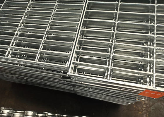 Smooth Bar Grating Stair Treads Easy Install Metal Bar Grating Non Slip